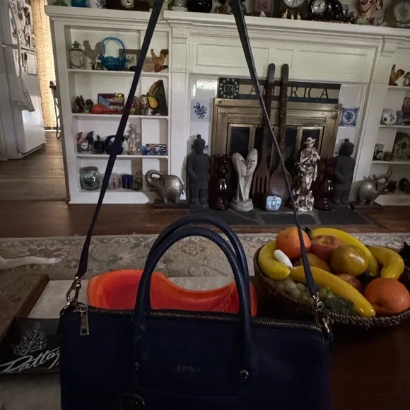 Furla Elegant Navy Blue Handbag - Picture 4 of 16